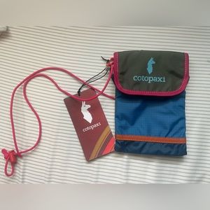 Cotopaxi Maigo Neck Pouch - Del Dia